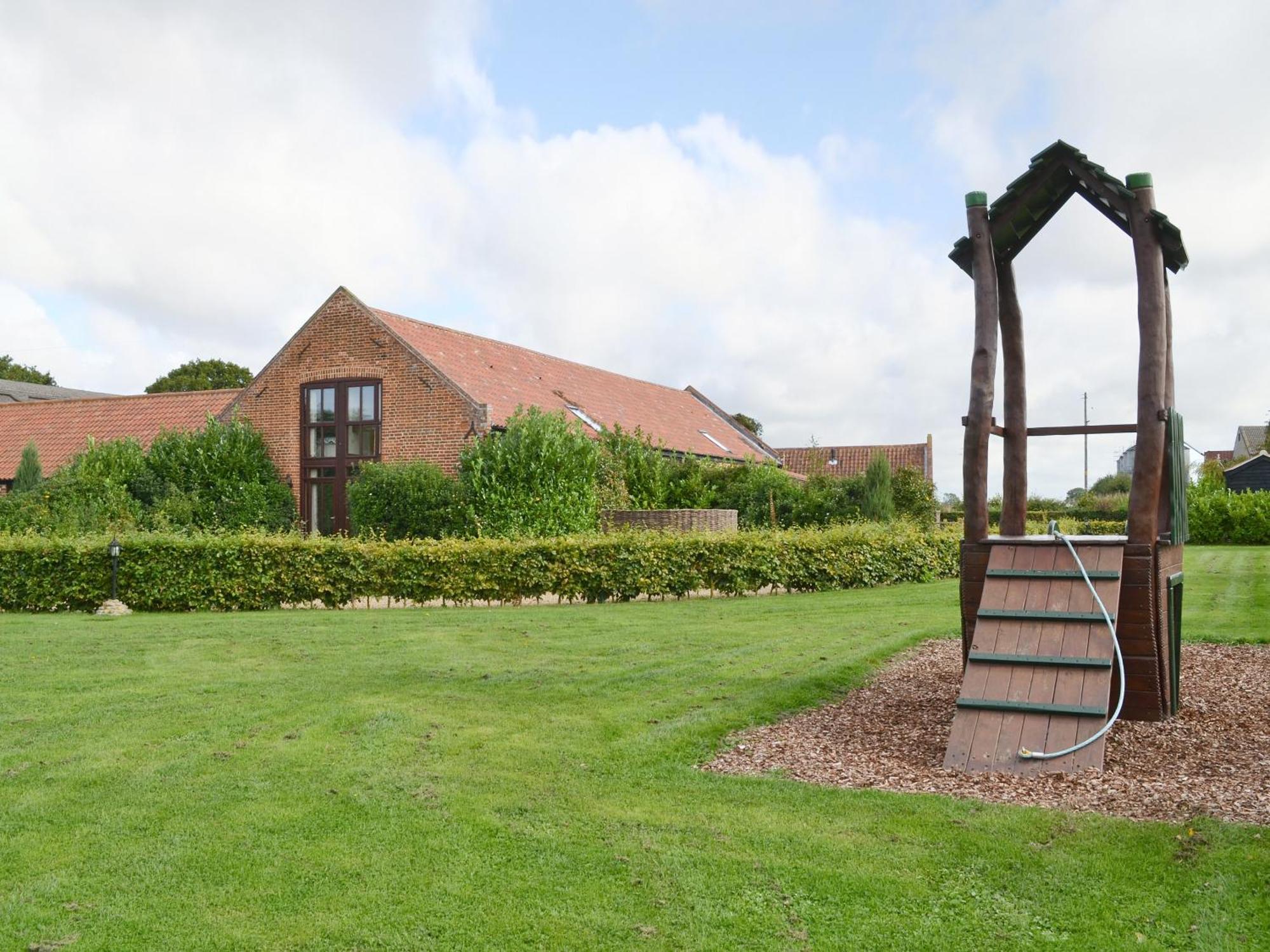 Mint - E4322 Villa Ludham Exteriör bild